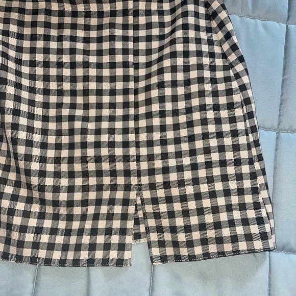 Trendy plaid skirt - Picture 3 of 5